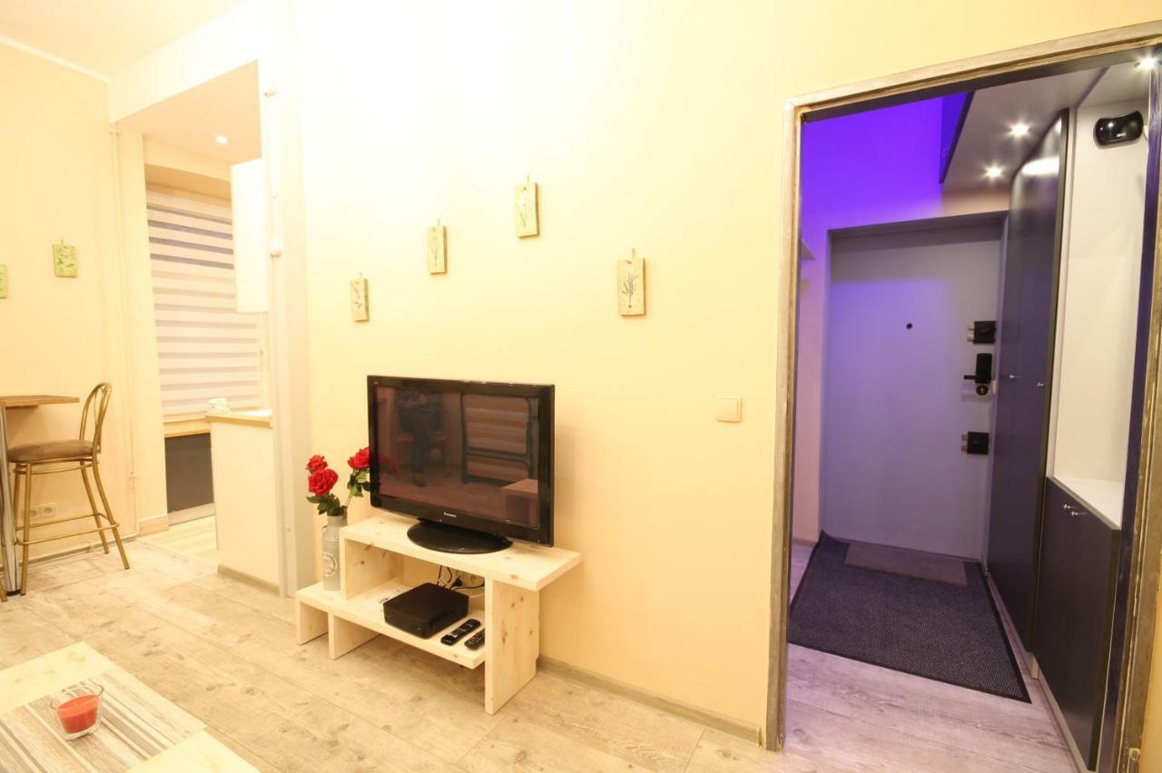 Studio Flat Grunwaldzka Up To 2Persons+1 Breslávia Exterior foto