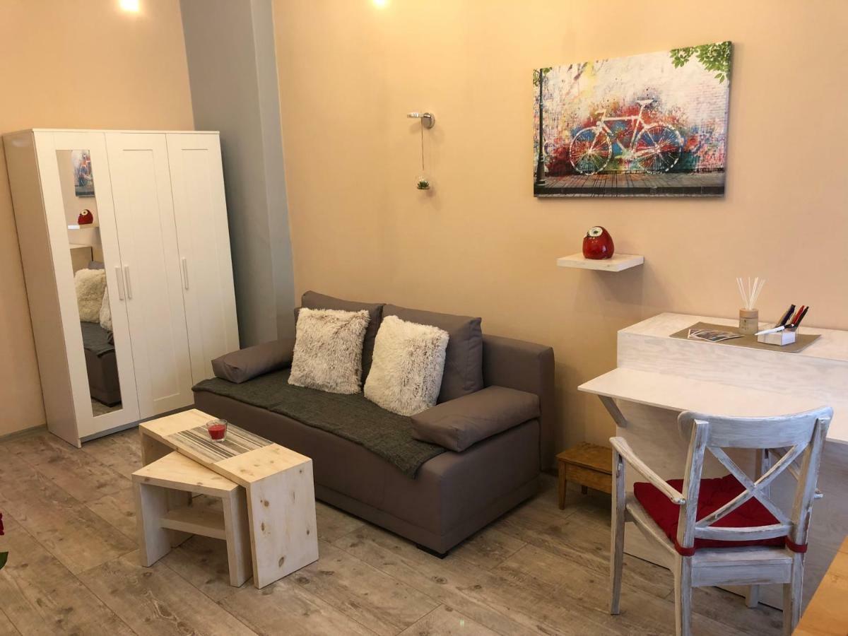 Studio Flat Grunwaldzka Up To 2Persons+1 Breslávia Exterior foto
